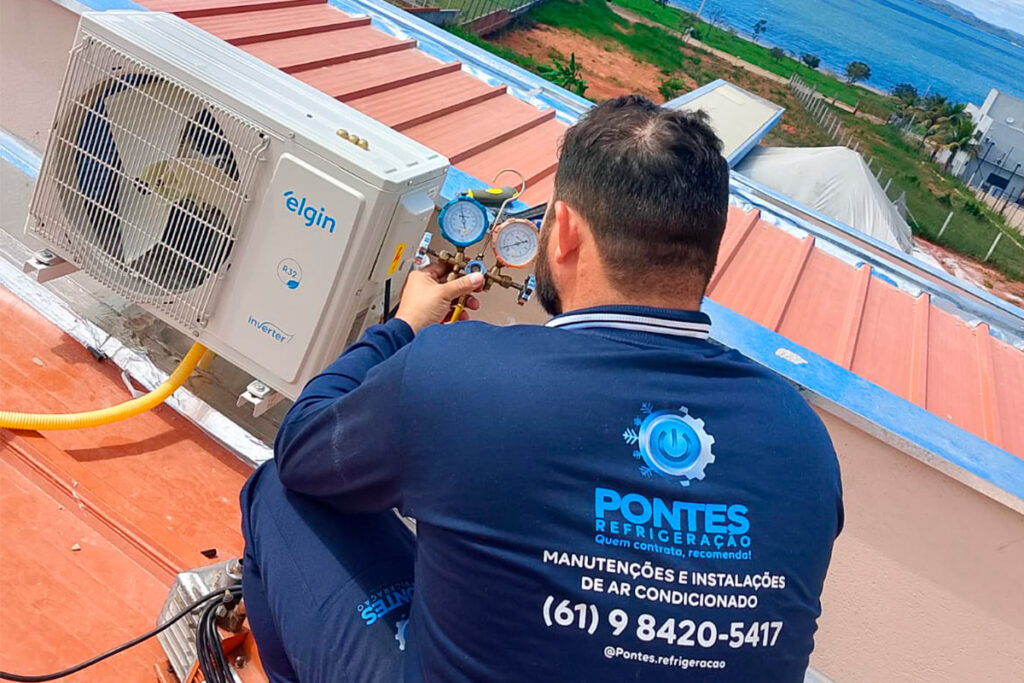 Instalação de ar-condicionado split em residência de Brasília feita por técnico qualificado